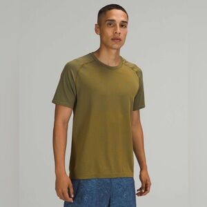 Lululemon Metal Vent Tech Short Sleeve Shirt 2.0
Capture Blue / Gold Spice